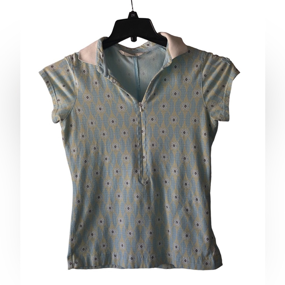 Women's Athleta Tear Away B4 U Play Performance Wear Short Sleeve Shirt. Size S